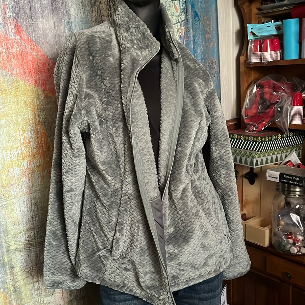 XL (runs small!) super soft jacket, NWT